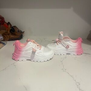 Girls White & Pink Sneakers – Size 37 (US 6) Lightweight Mesh Trainers NWT